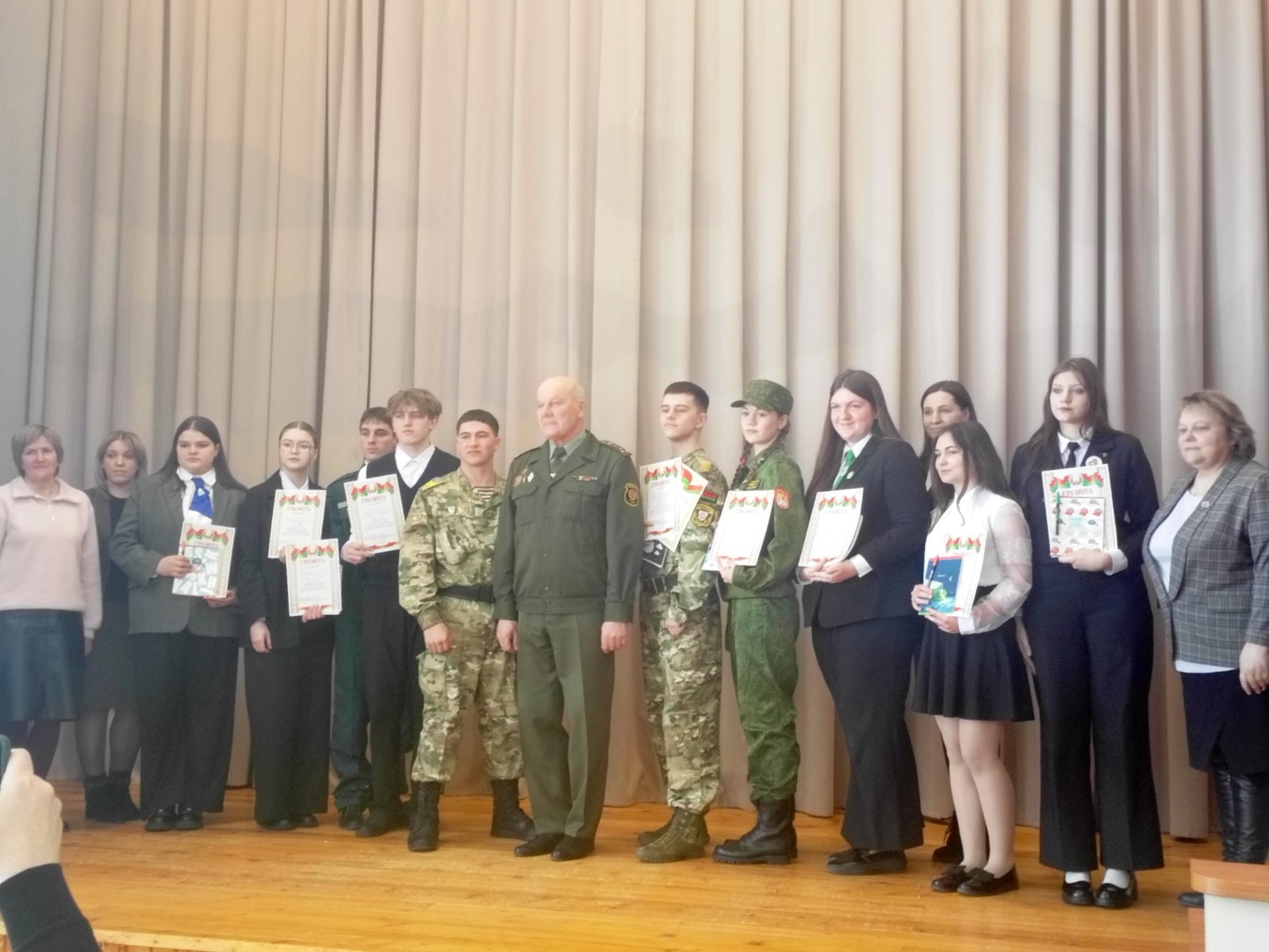 IMG cefc30d691e41fabe81c01b1de3843d8 V